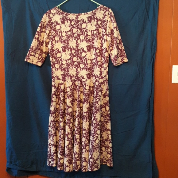 Dress - Picture 4 of 4